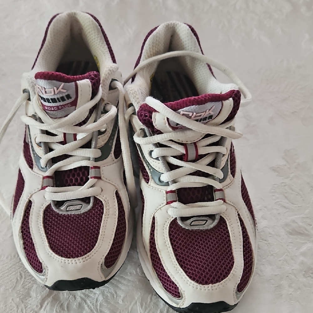 Reebok Burgundy and White Athletic Shoes. Womens Size 7